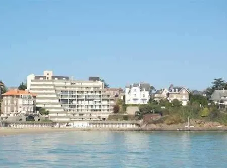 Le Crystal Terrasse Vue Direct Apartment *